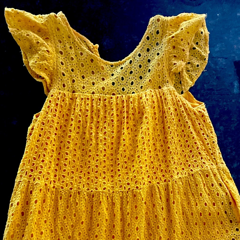 Summery eyelet dress (med)